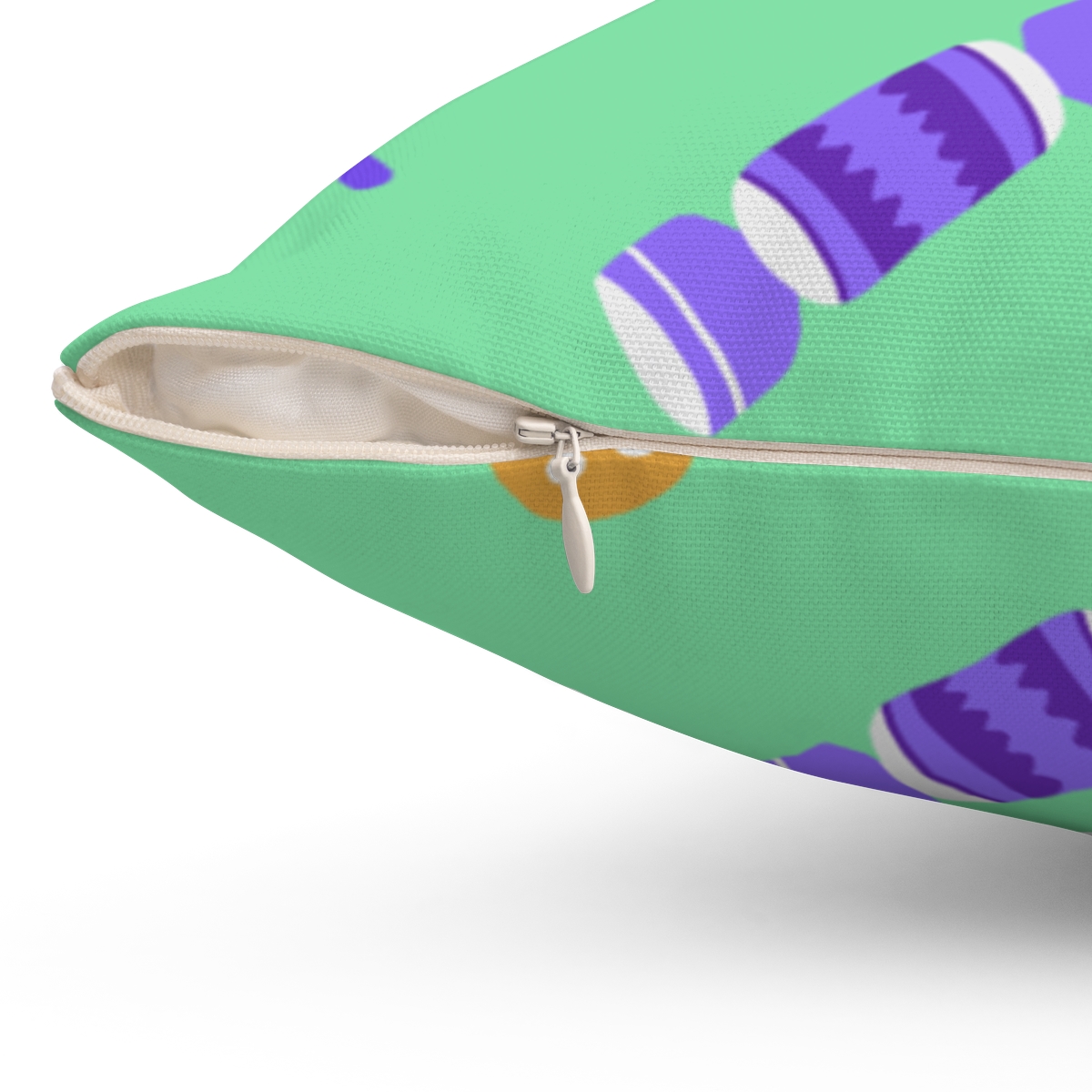 Gingerbread-dog-pillow-3